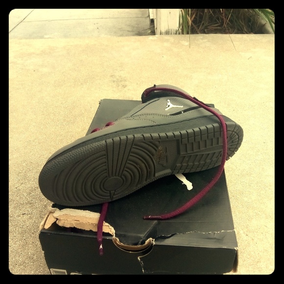 Nike Shoes - Original Jordans